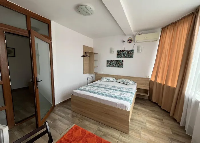 Δωμάτια σε οικογενειακή κατοικία David Junior *